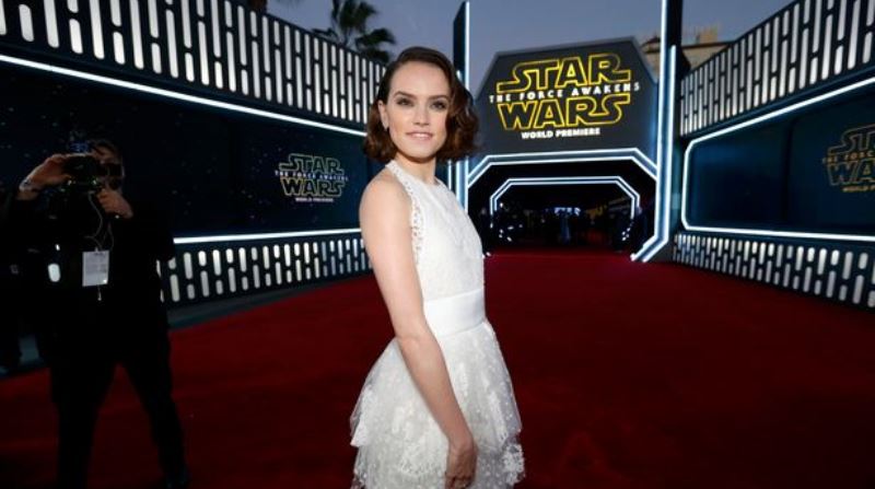 Daisy Ridley TFA world premiere