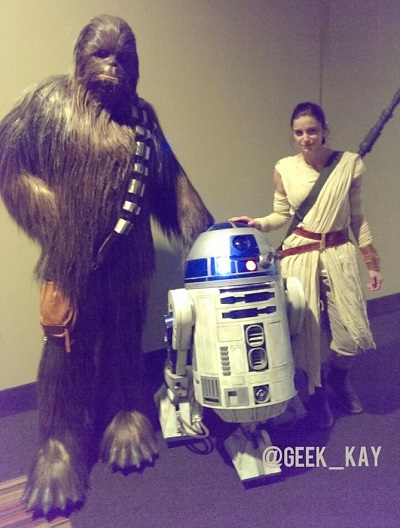 Kay Rey TFA premiere Chewie Artoo