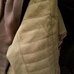 Sleeve stitching detail like Jyn and Cassian's from the movie