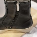 Nice zipper on Po-Zu's stormtrooper boots.