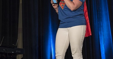 Marissa Bailey at Wizard World Supergirl Screening